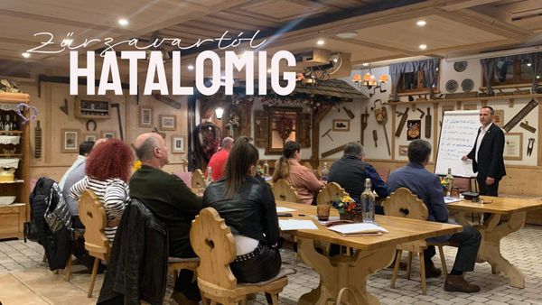Zűrzavartól a hatalomig